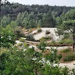 Meertje 81 Op Recreatiepark De Wielen * سينت مارتن