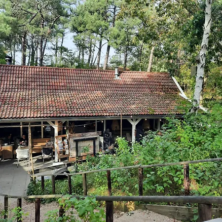 בית נופש Meertje 81 Op Recreatiepark De Wielen *