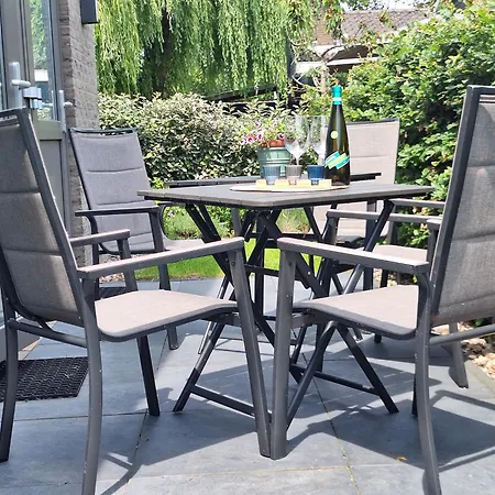 Prázdninový dům Meertje 81 Op Recreatiepark De Wielen Sint Maarten