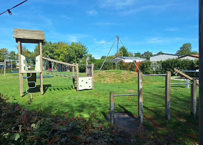 Meertje 81 Op Recreatiepark De Wielen Дом отдыха Синт-Мартен